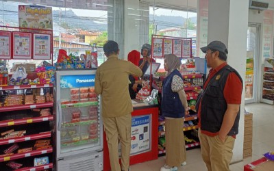 Jelang Tahun Baru 2025, Disdagrin Banggai Laksanakan Pengawasan Barang Beredar