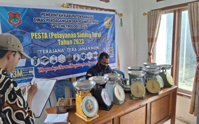 Disdagrin Banggai Laksanakan Kegiatan PESTA (Pelayanan Sidang TERA) Di Pasar Batui