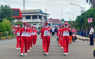 Peringati HUT RI Ke-78, Disdagrin Banggai Ikut Serta Dalam Lomba Gerak Jalan